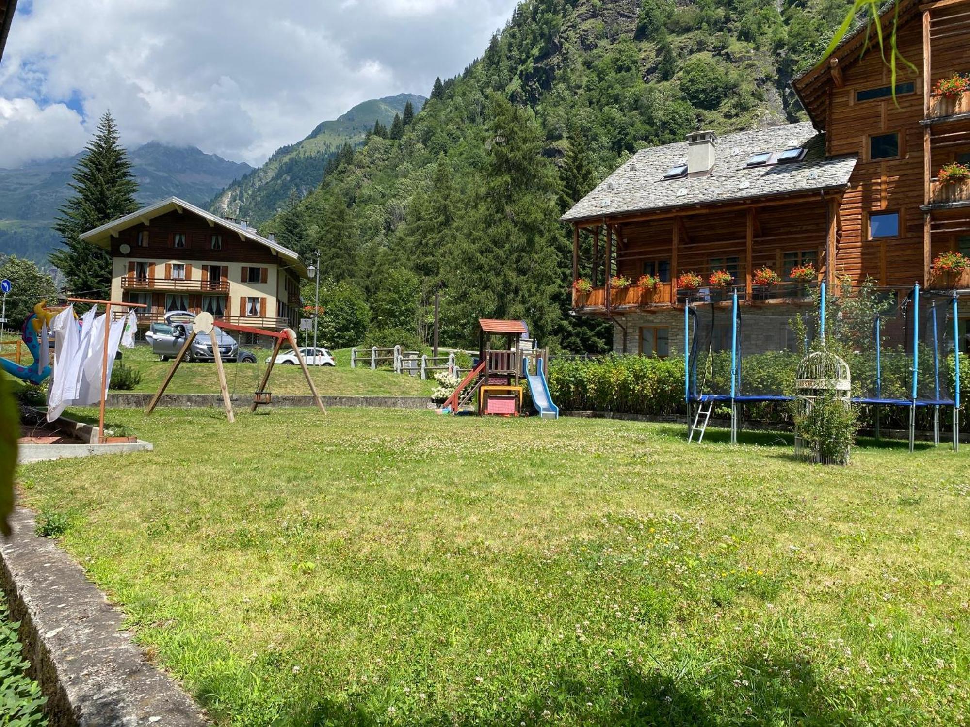 L'Aria Di Casa Bed & Breakfast Alagna Valsesia Luaran gambar